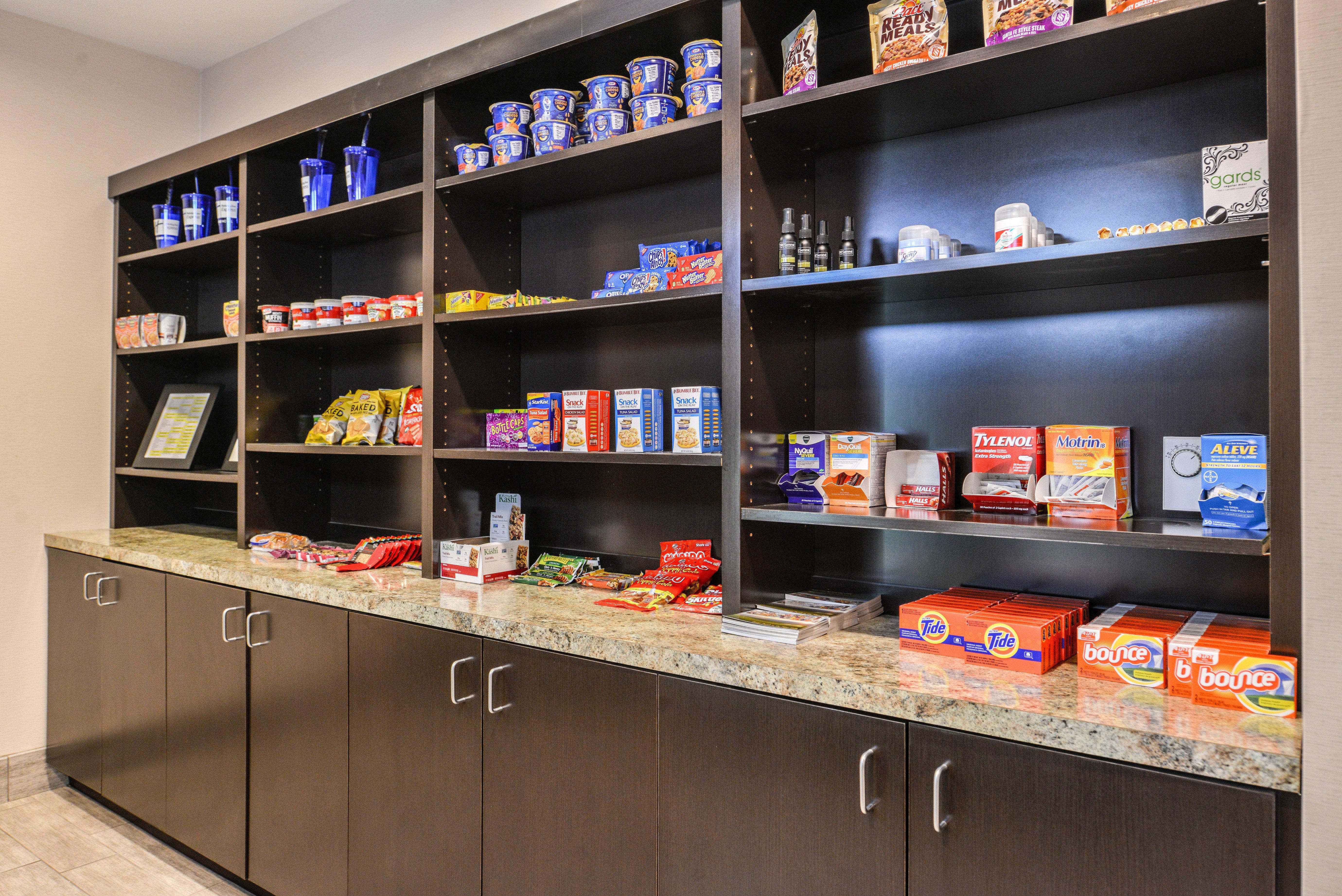Holiday Inn Express & Suites Emporia Northwest By Ihg Екстериор снимка